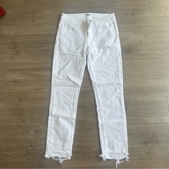 HOT Paige Jeans Paige Skyline Ankle Peg White Paige Jeans